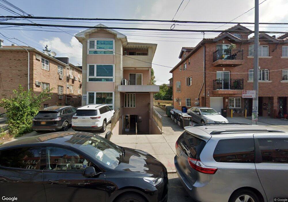 5735 Lawrence St unit 2A, Flushing, NY 11355 - photo 1