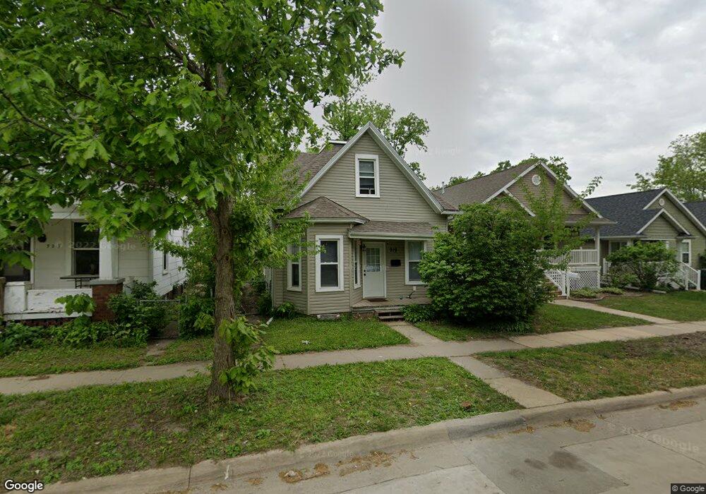 919 10th St SE, Cedar Rapids, IA 52401 - photo 1