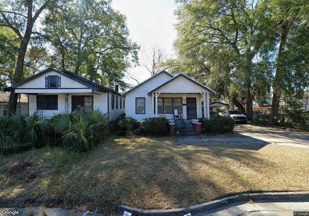 1215 E Park Ave, Savannah, GA 31404 - photo 1