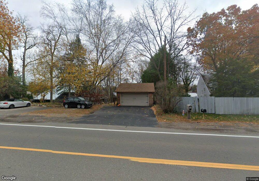 6220 Commerce Rd, West Bloomfield, MI 48324 - photo 1