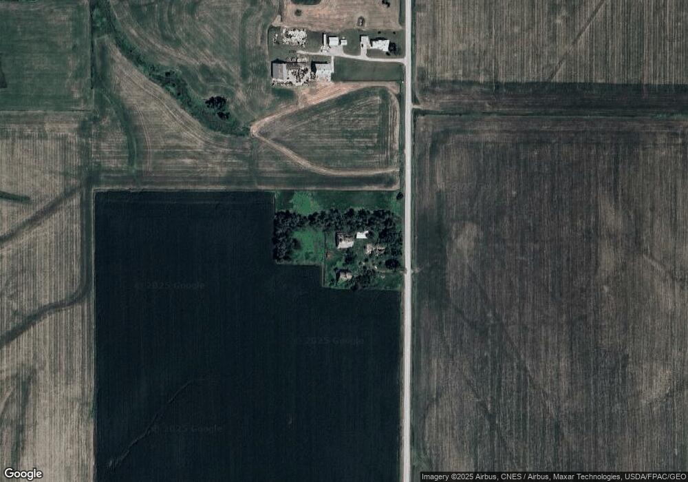 5409 E 8th St N, Newton, IA 50208 - photo 1