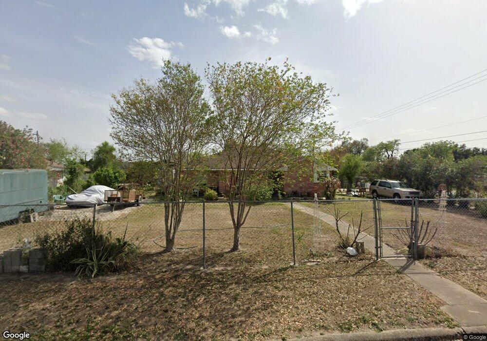 206 E Hawk Ave, Pharr, TX 78577 - photo 1