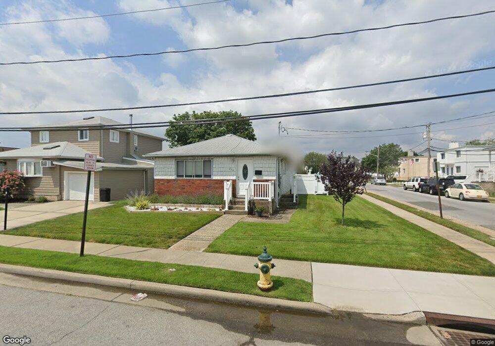 234 Arthur St, Freeport, NY 11520 - photo 1