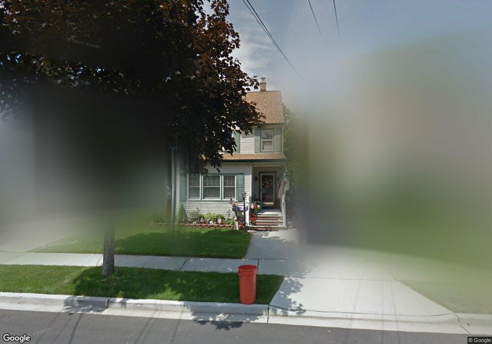 15 Geranium Ave, Mineola, NY 11501 - photo 1