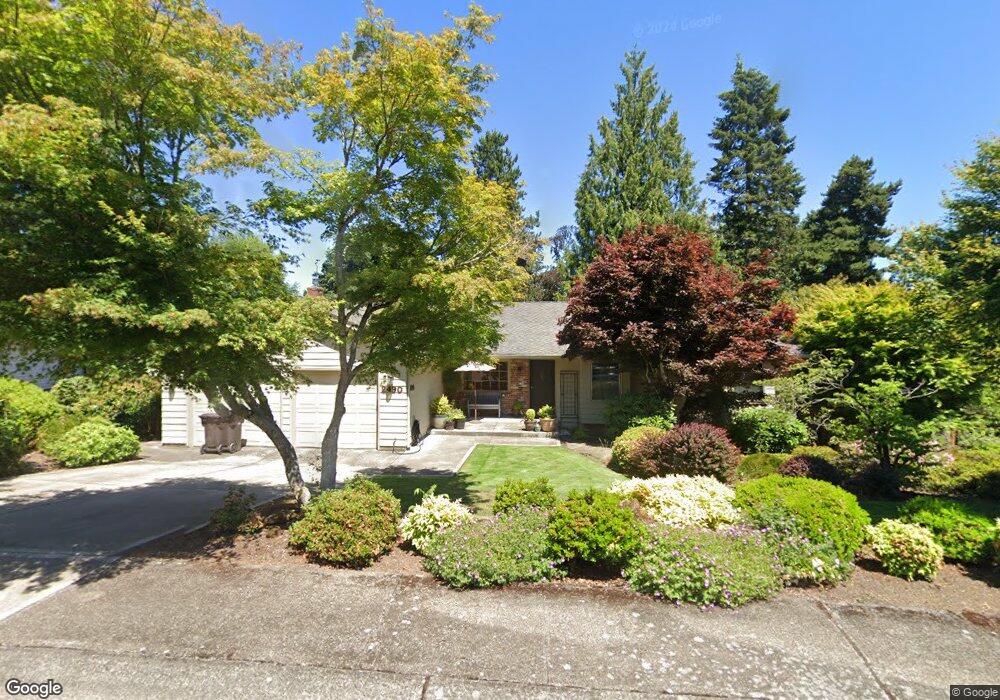 2490 Saddle Ct, West Linn, OR 97068 - photo 1