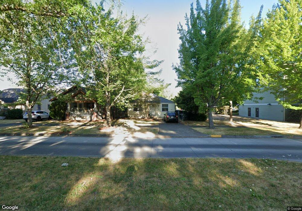 1470 Villard St, Eugene, OR 97403 - photo 1