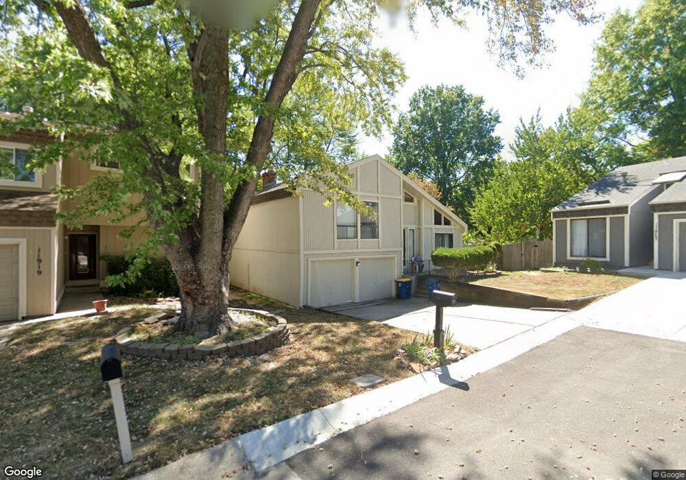 11921 W 66th Terrace, Shawnee, KS 66216 - photo 1