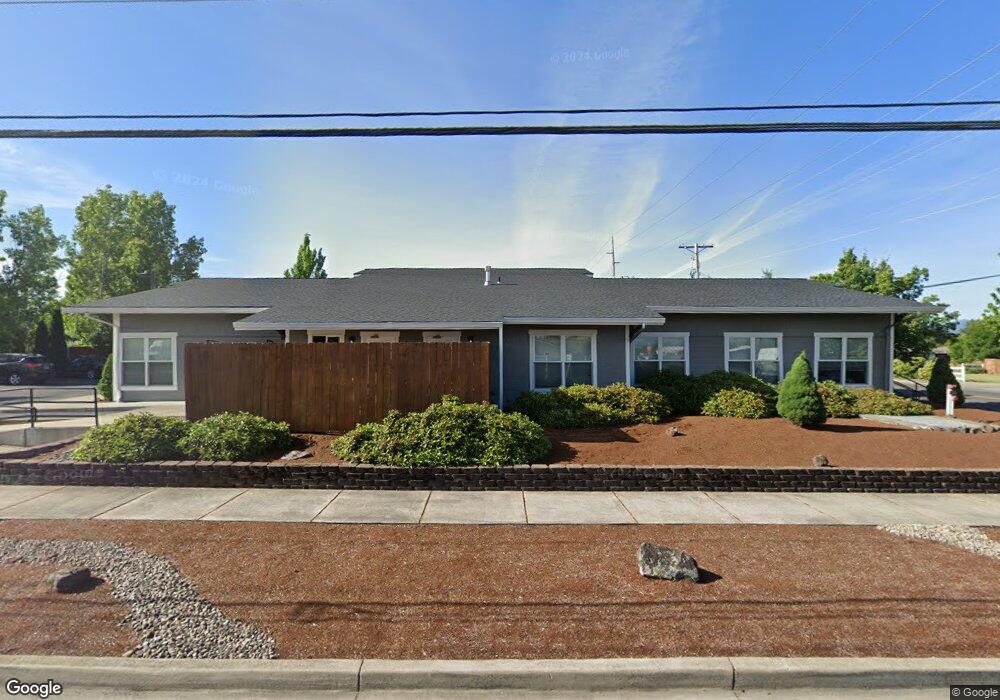 2530 Lone Pine Rd, Medford, OR 97504 - photo 1