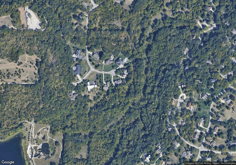 8810 Deer Run St, Lenexa, KS 66220 - photo 1