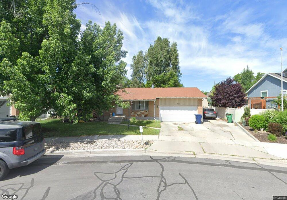 8220 Kirkwood Way, Sandy, UT 84094 - photo 1