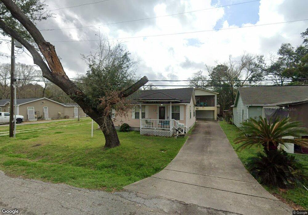 218 Brennen Ln, Alvin, TX 77511 - photo 1