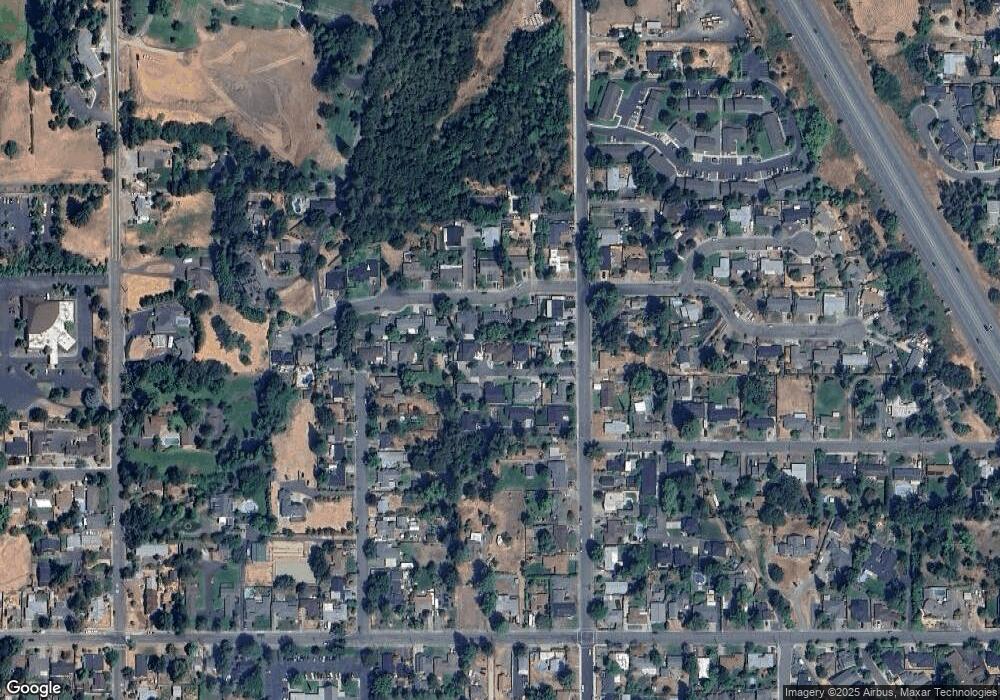 952 NE Providence Way, Grants Pass, OR 97526 - photo 1