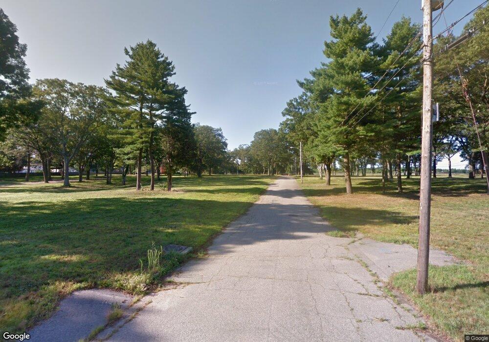 84 Pembroke Ave, Warwick, RI 02889 - photo 1