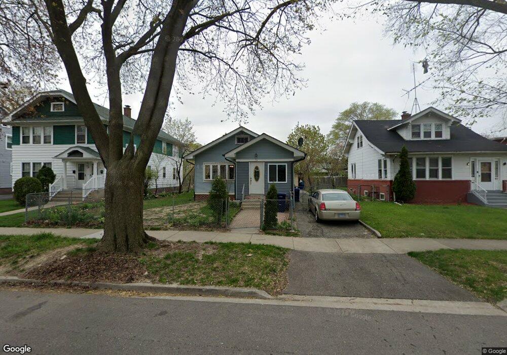 36 N Elmwood Ave, Waukegan, IL 60085 - photo 1