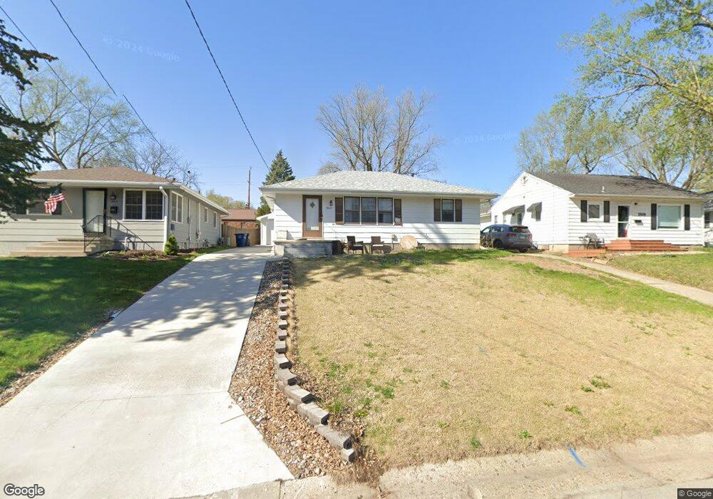 3511 Jefferson Ave, Des Moines, IA 50310 - photo 1