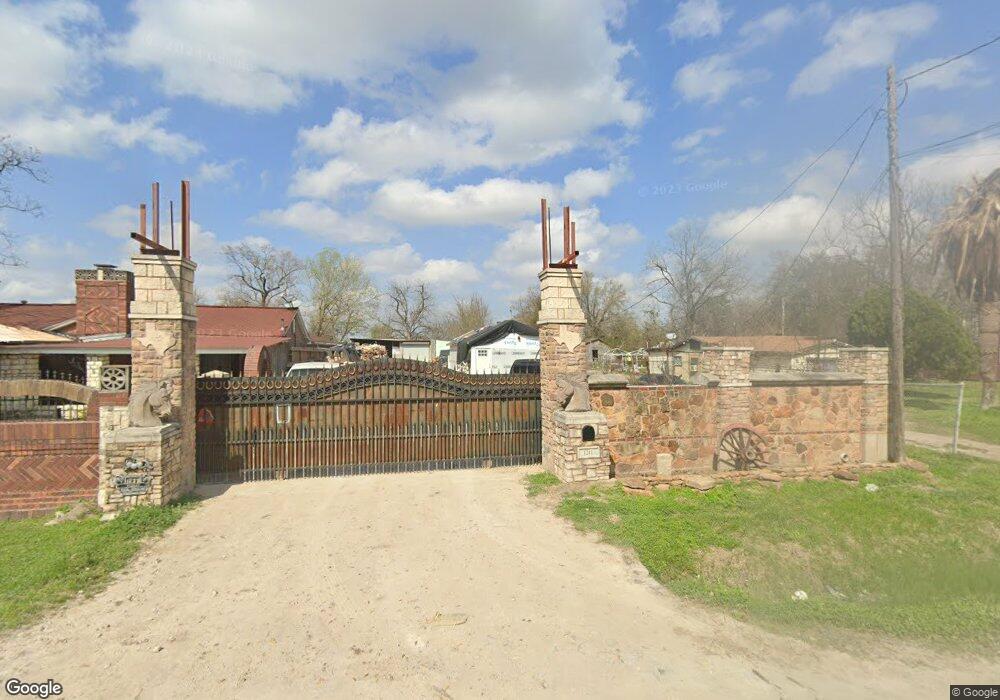 1211 Firnat St, Houston, TX 77022 - photo 1