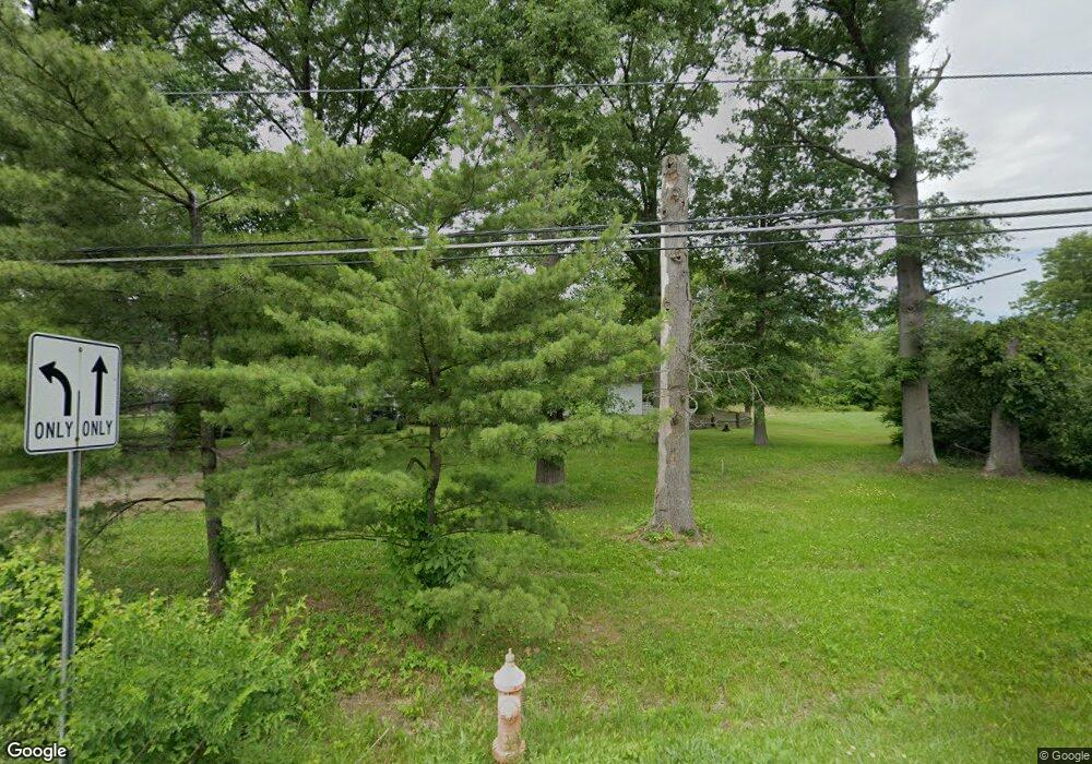 305 McNaughten Rd, Columbus, OH 43213 - photo 1