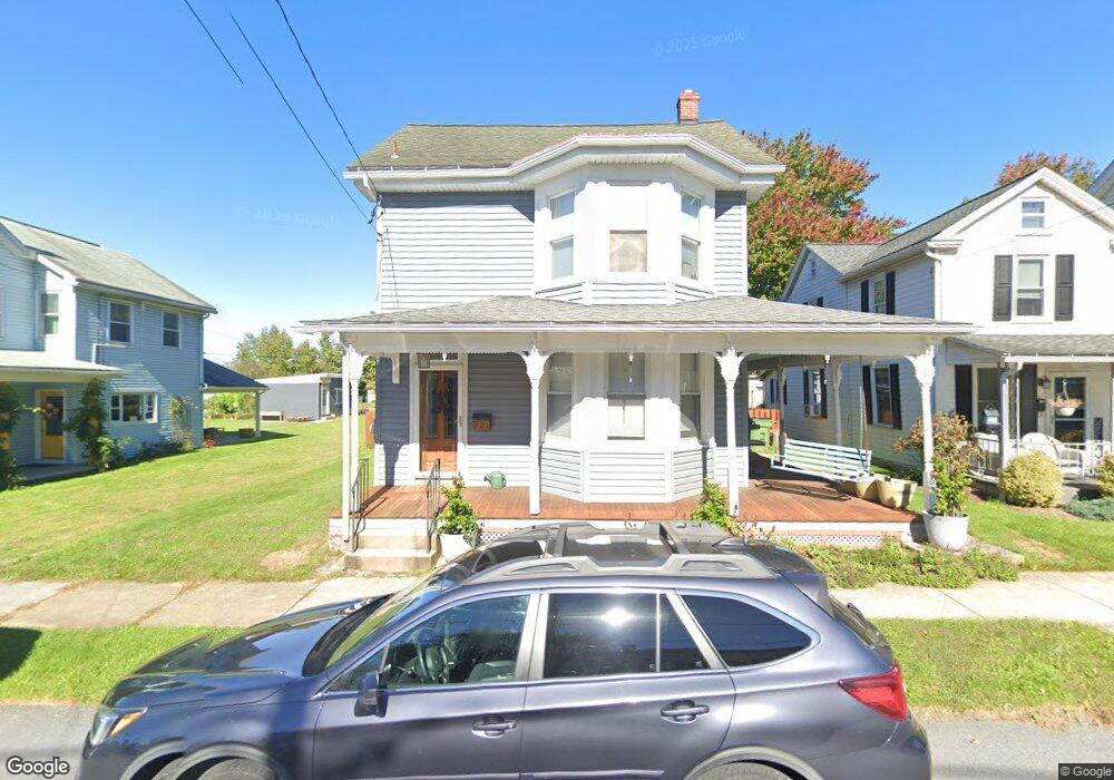 27 W Main St, Hershey, PA 17033 - photo 1