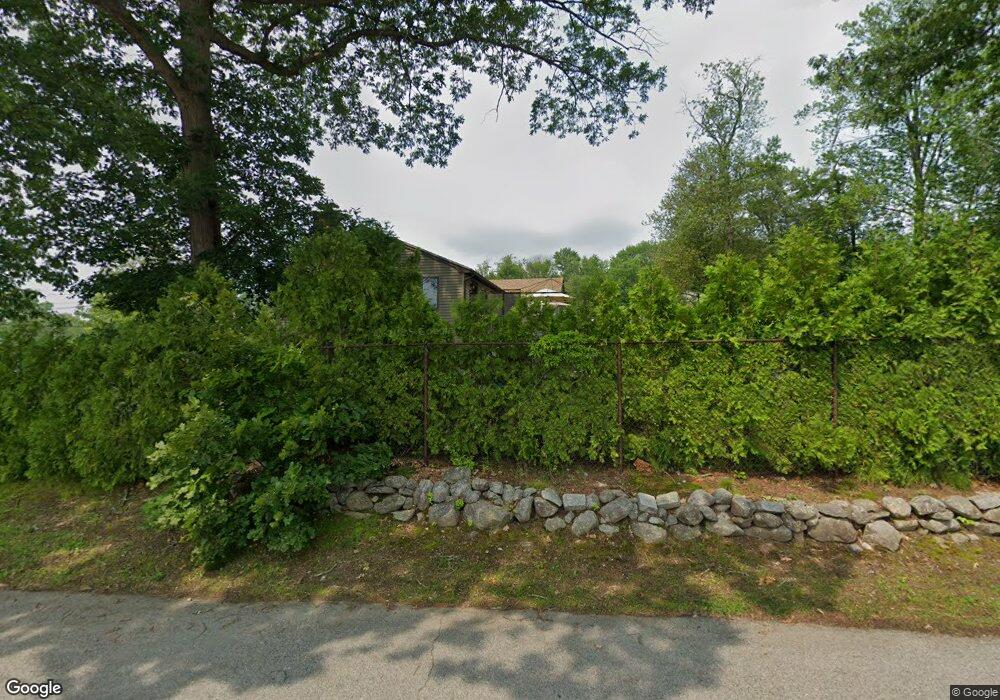 185 Hillcrest Rd, Dracut, MA 01826 - photo 1