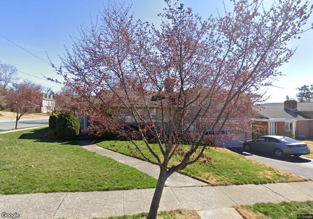 416 Lyncrest Ave, Reading, PA 19607 - photo 1