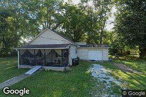 11 S Market St, Carthage, IN 46115