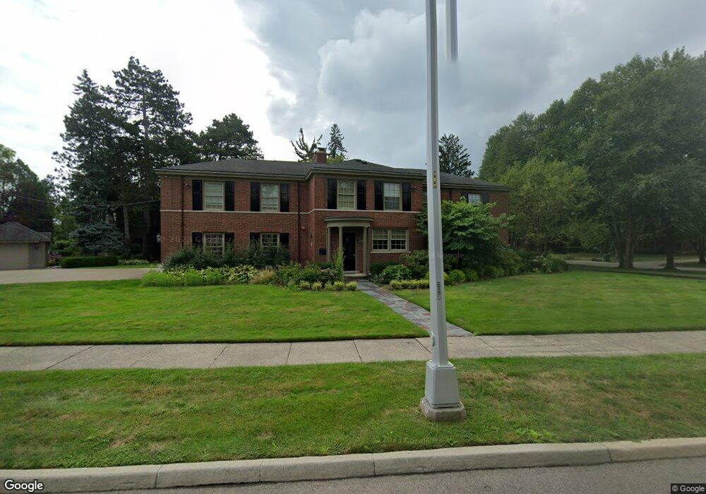 15615 Windmill Pointe Dr, Grosse Pointe Park, MI 48230 - photo 1