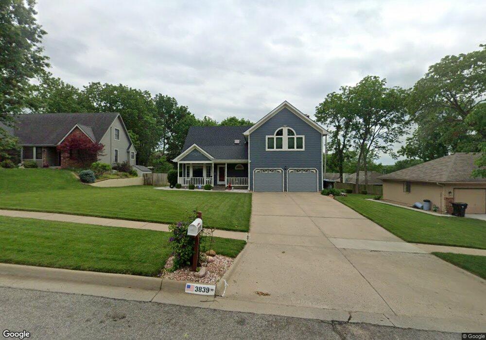 3839 SW Deer Trail Dr, Topeka, KS 66610 - photo 1