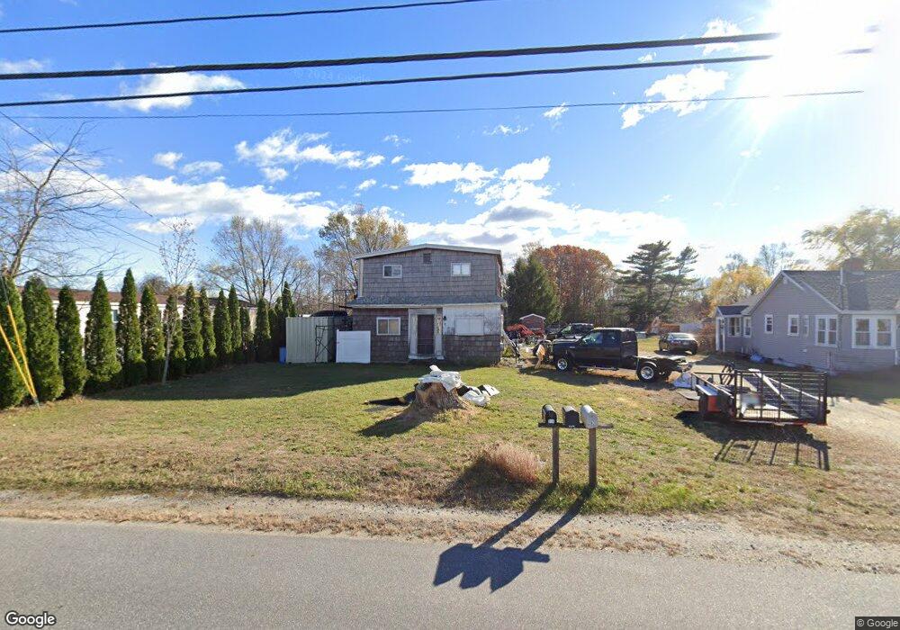 282 S Main St, Seabrook, NH 03874 - photo 1