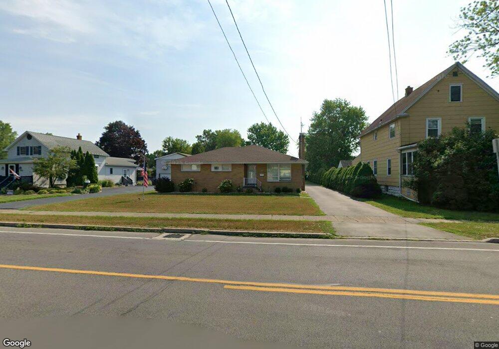 1041 Nash Rd, North Tonawanda, NY 14120 - photo 1