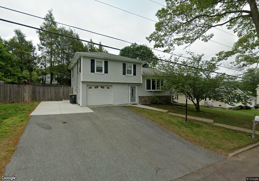 2 Sherwood Ln, Greenville, RI 02828 - photo 1