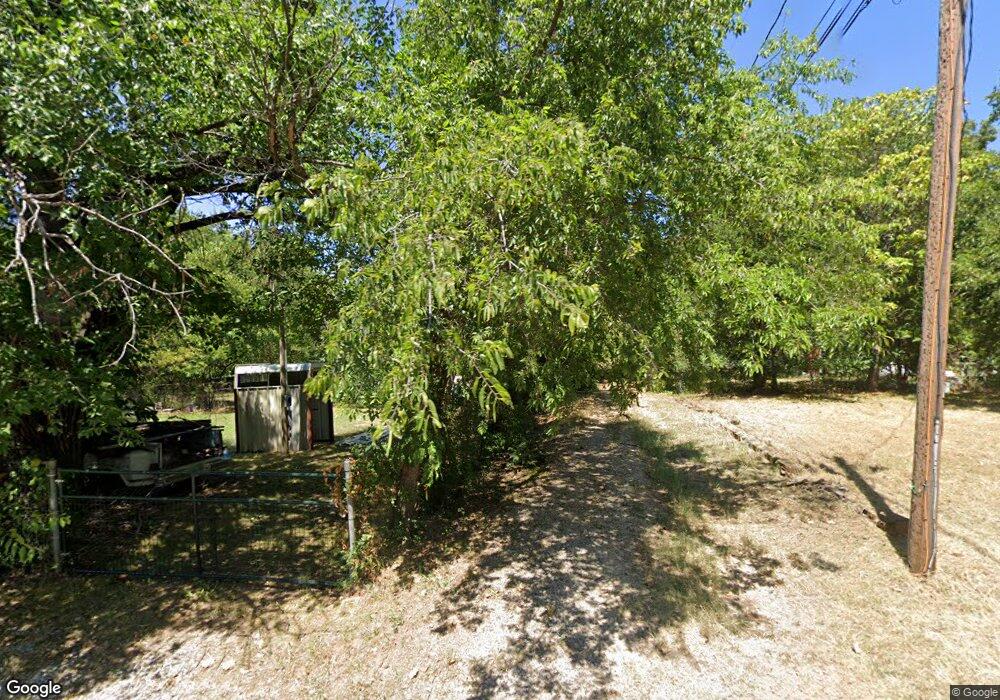 518 E Seymour St, Shawnee, OK 74801 - photo 1