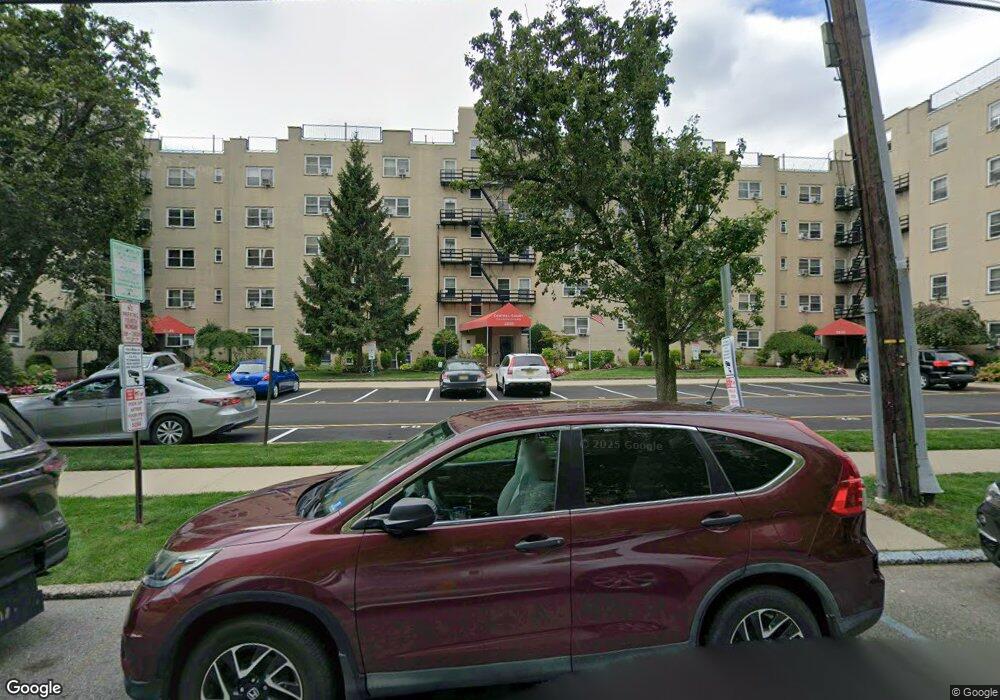 2205 N Central Rd unit 4C, Fort Lee, NJ 07024 - photo 1