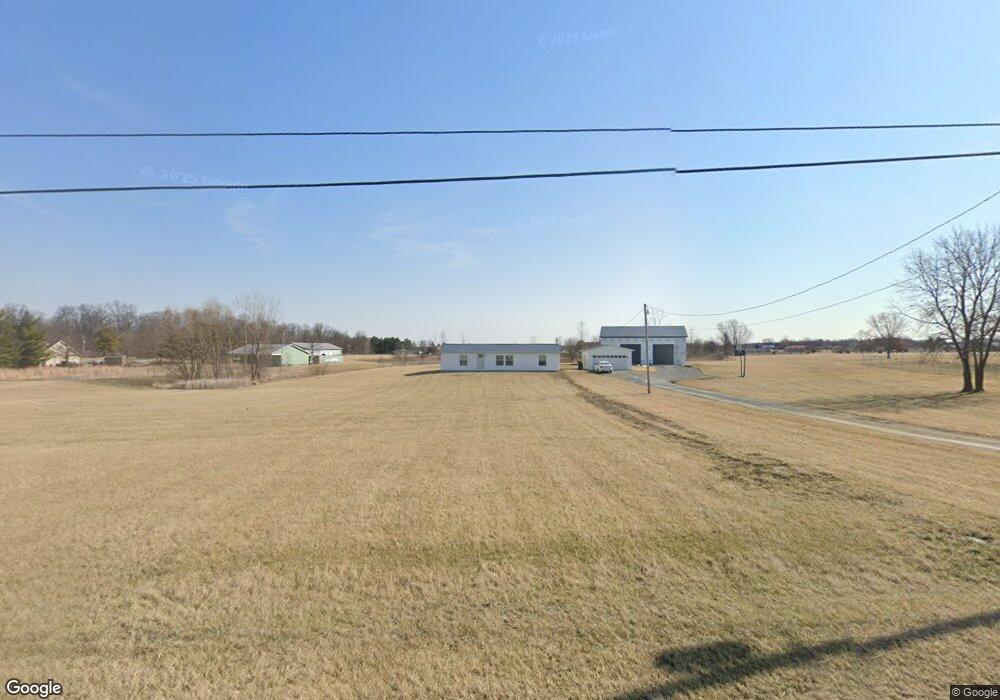 626 N Napoleon Rd, Lima, OH 45801 - photo 1