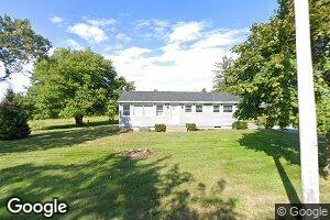 172 Peckham Ave, Middletown, RI 02842