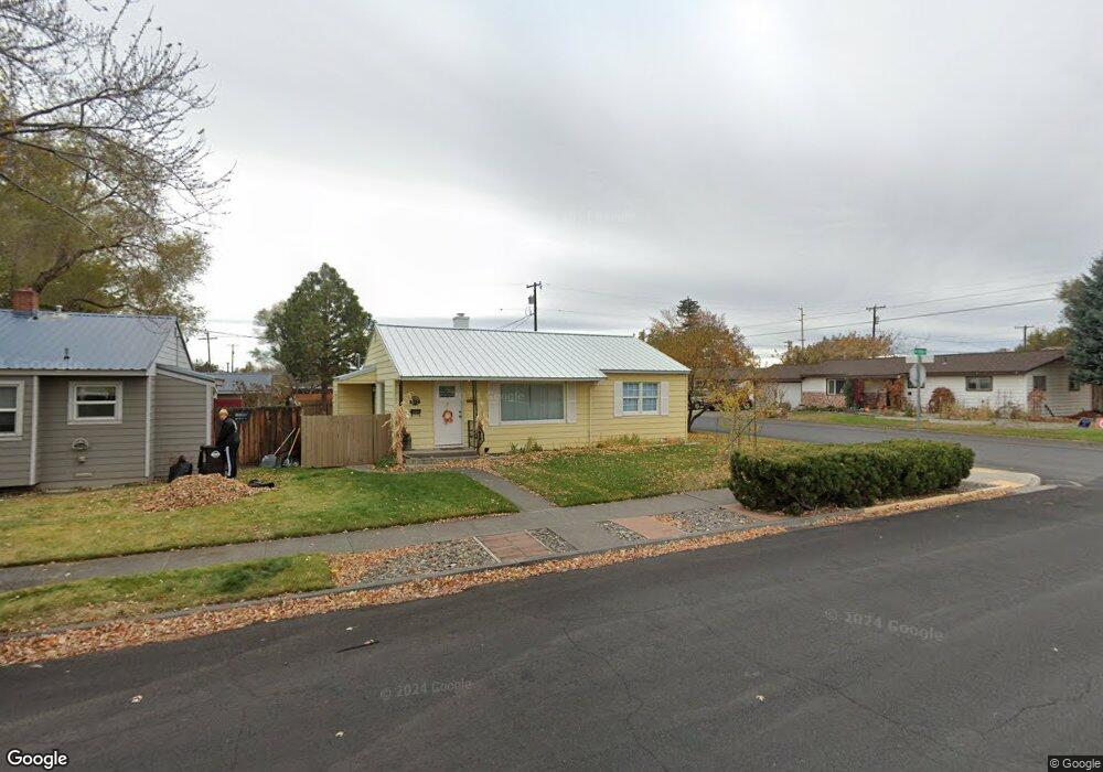 907 SW 14th St, Redmond, OR 97756 - photo 1