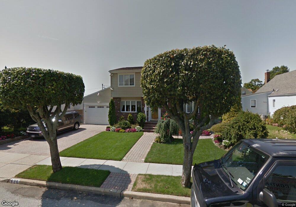 426 Robert Ave, Franklin Square, NY 11010 - photo 1