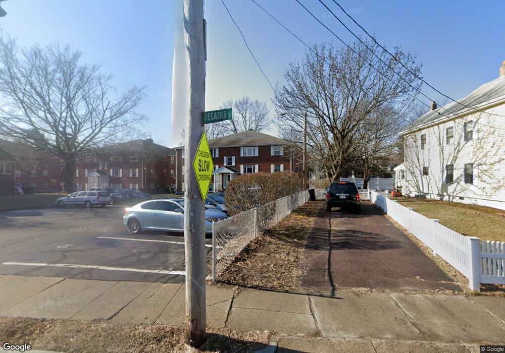 122 Decatur St unit 7, Arlington, MA 02474 - photo 1