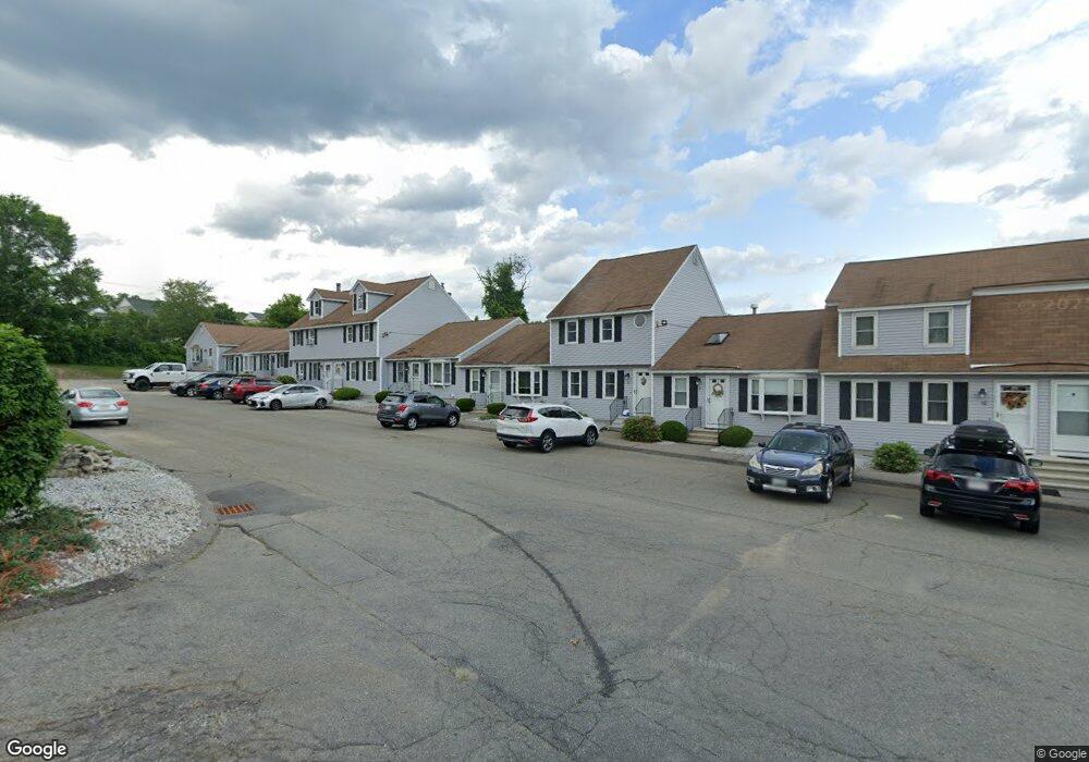 315 Broadway Rd unit 5, Dracut, MA 01826 - photo 1