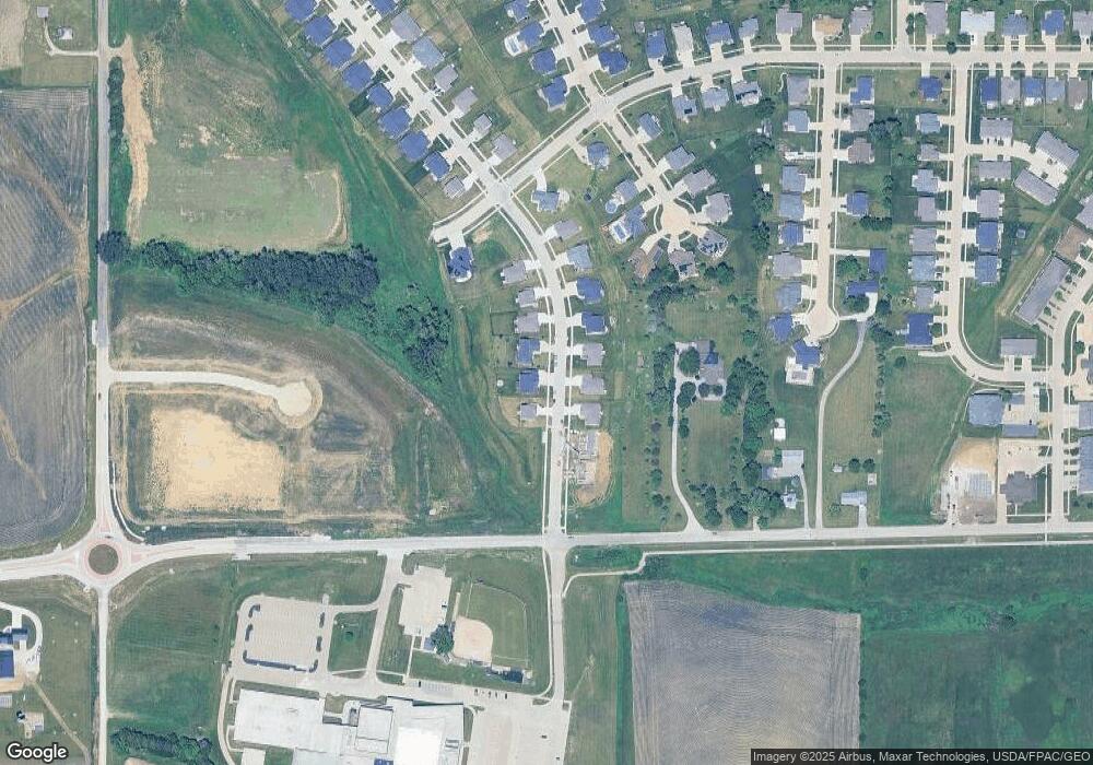 204 Dawson Dr, West Branch, IA 52358 - photo 1