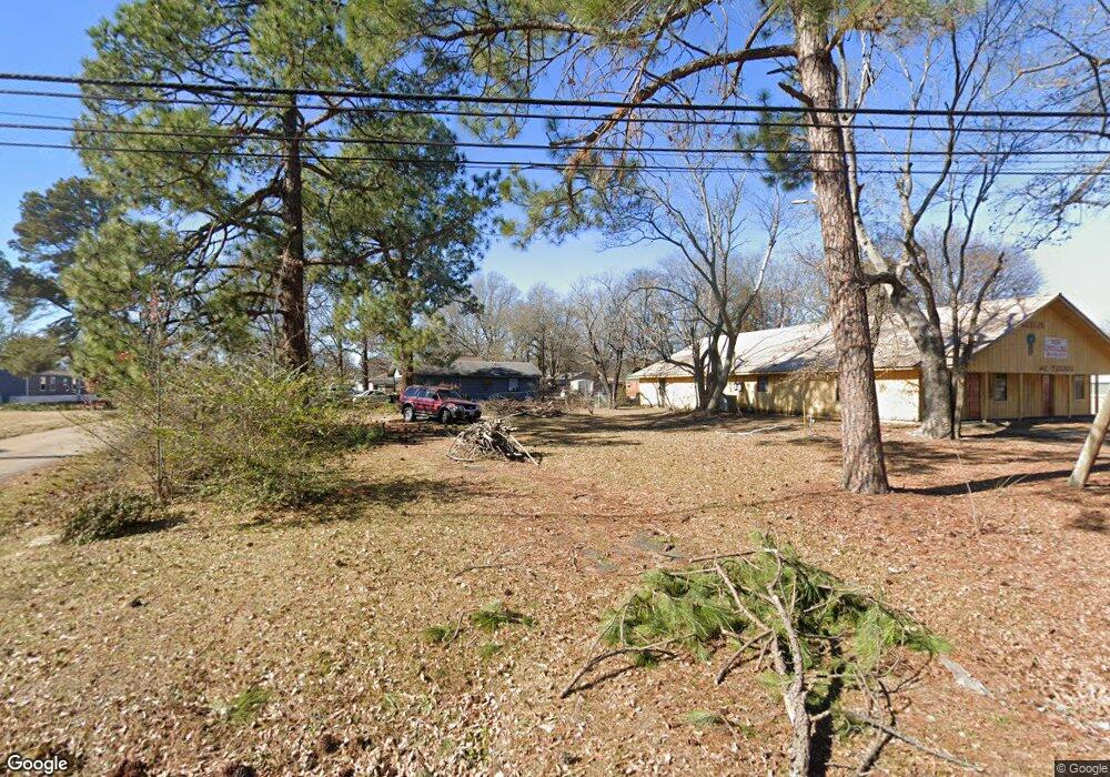 1620 Iowa St, Texarkana, TX 75501 - photo 1