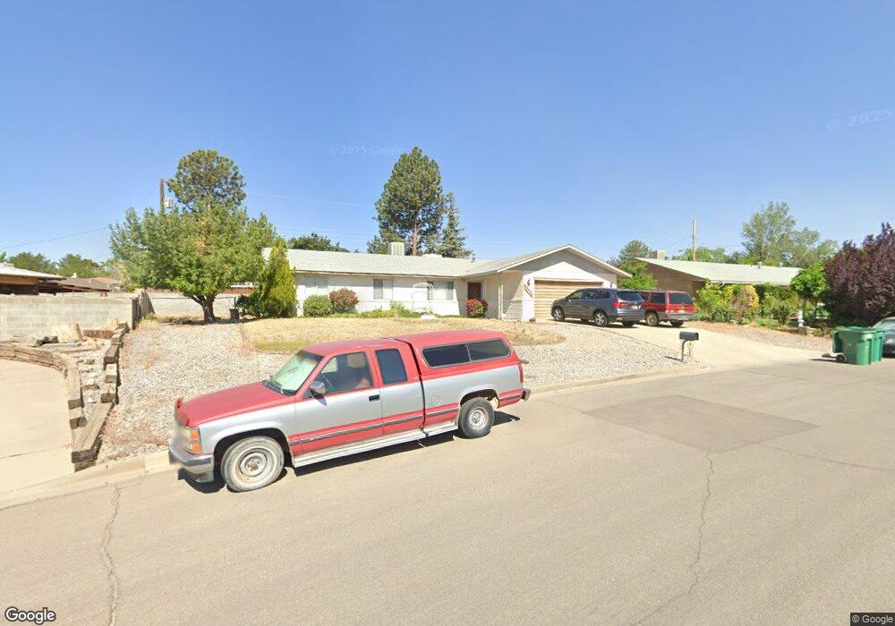 5203 Fawn Dr, Farmington, NM 87402 - photo 1