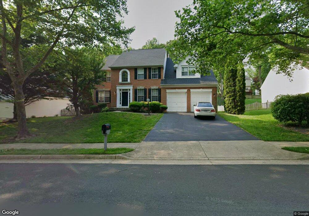 5837 Fincastle Dr, Manassas, VA 20112 - photo 1