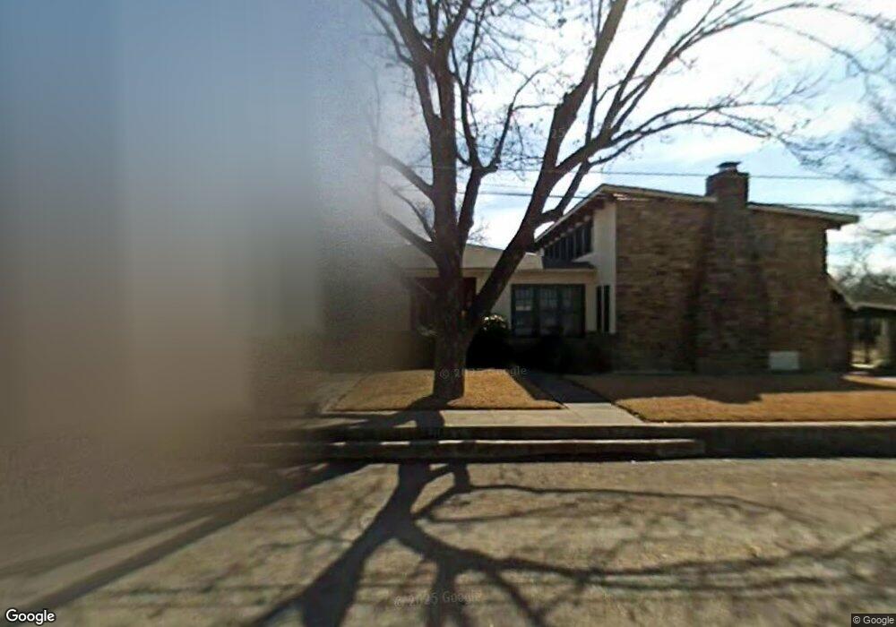 311 S Crockett St, Fredericksburg, TX 78624 - photo 1