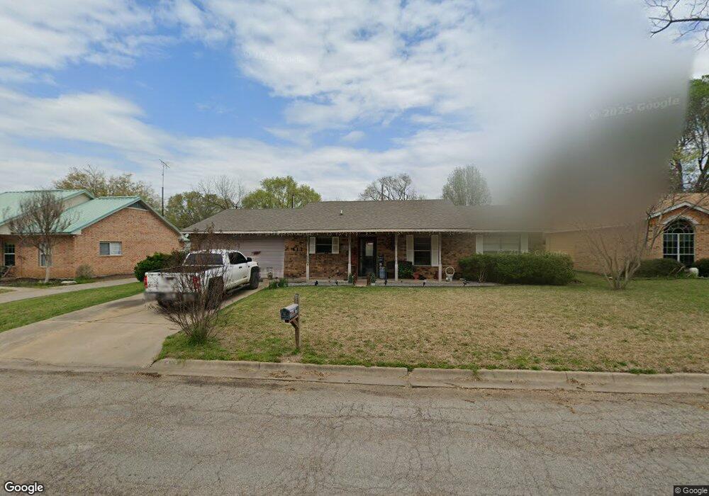 413 Martin St, Bonham, TX 75418 - photo 1