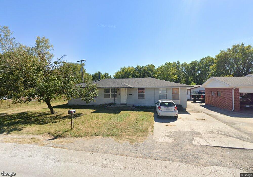 1210 NE 4th St, Pryor, OK 74361 - photo 1