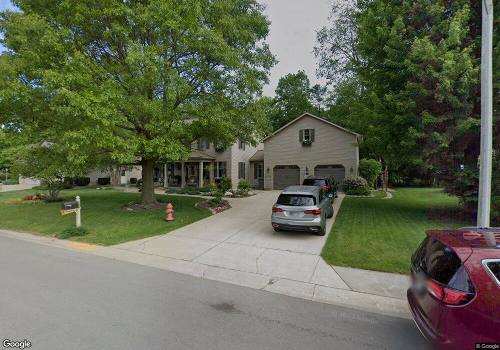 438 Hickory Ln, Nappanee, IN 46550 - photo 1