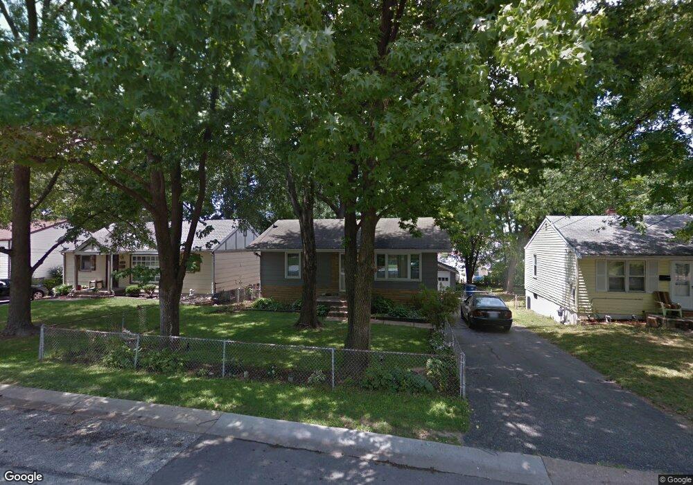 3721 Dixie Dr, Saint Ann, MO 63074 - photo 1