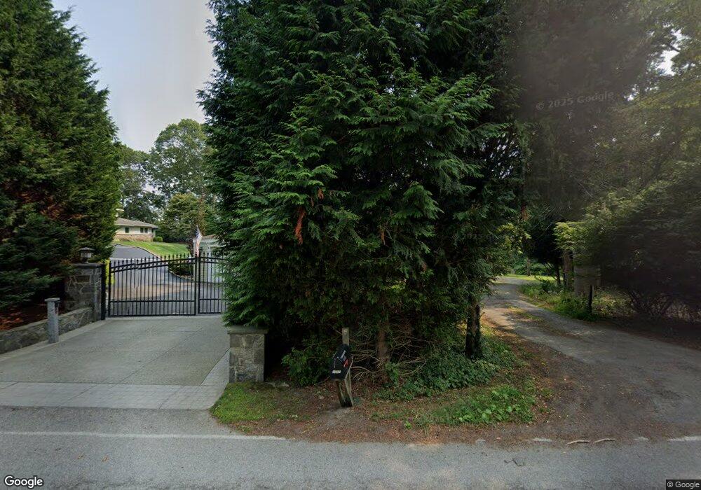 1020 Gilbert Stuart Rd, Saunderstown, RI 02874 - photo 1