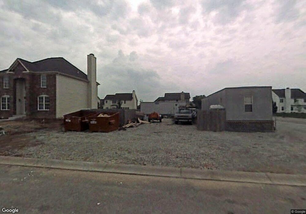 12053 Biddle Dr, Fishers, IN 46037 - photo 1