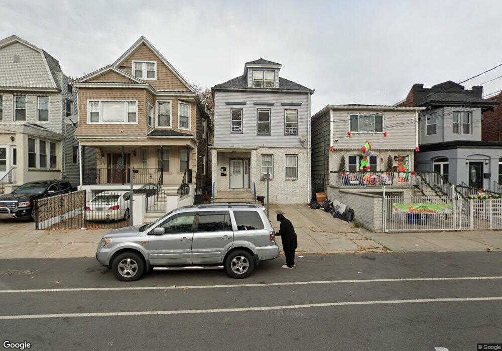 140 Wegman Pkwy unit 1, Jersey City, NJ 07305 - photo 1